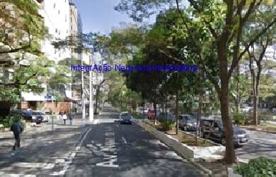 Imagem 11: Condomínio com portaria e segurança 24hrs. Excelente localização entre...