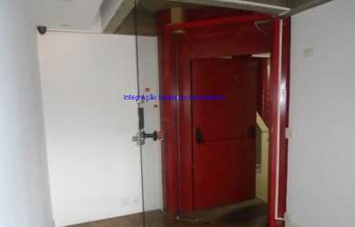 Imagem 4: Condomínio com portaria e segurança 24hrs. Excelente localização entre...