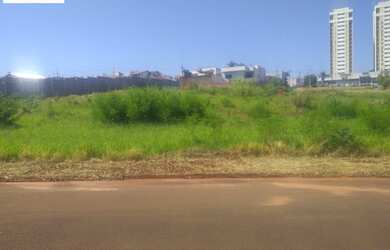 Imagem: TERRENO RESIDÊNCIAL RESIDENCIAL em LENÇÓIS PAULISTA - SP