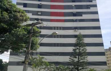 Imagem: O apartamento possui 3 Dormitórios, 1 Suíte, 2 Banheiros