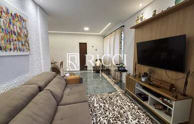 Imagem: O apartamento possui 3 Dormitórios, 2 Banheiros, 1 Vaga na