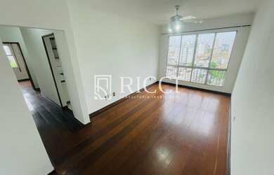 Imagem: O apartamento possui 2 Dormitórios, 1 Suíte, 2 Banheiros