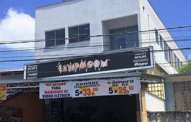 Imagem: A sala comercial possui 30m² de Área e está localizado em