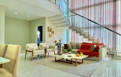 Imagem: A casa em condomínio possui 5 Dormitórios, 5 Suítes, 6 Banheiros