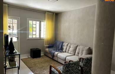 Imagem: A casa em condomínio possui 3 Dormitórios, 1 Suíte, 2 Banheiros