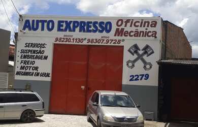 Imagem: O depósito possui 1 Banheiro, 1 Vaga na garagem, 187m² de