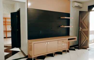 Imagem: A casa possui 4 Dormitórios, 4 Suítes, 5 Banheiros, 2 Vagas