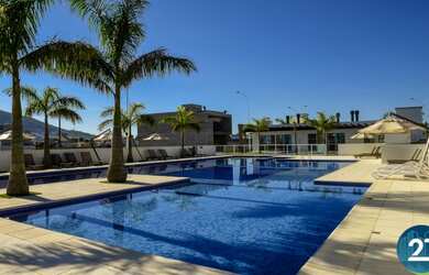 Imagem: O terreno possui 3 Dormitórios, 1 Suíte, 2 Banheiros, 2 Vagas