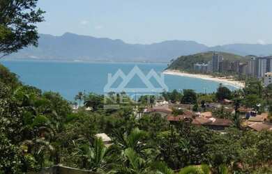 Imagem: O terreno possui 6000m² de Área Privada e está localizado