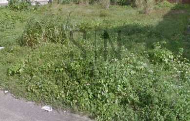 Imagem: O terreno possui 930m² de Área e está localizado em Intermares