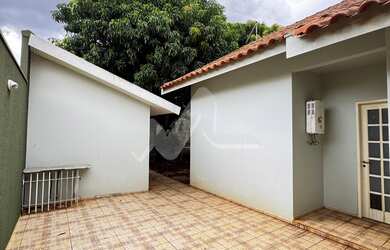 Imagem 8: Casa com 3 dormitórios para locação,450.00 m , Jardim Pancera, TOLEDO...