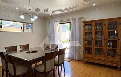 Imagem 9: Casa à venda, no Centro de Toledo, com terreno de 506 m com 1 suíte...