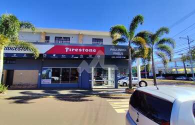 Imagem: O apartamento possui 2 Dormitórios, 1 Suíte, 2 Banheiros