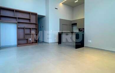 Imagem: A casa em condomínio possui 3 Dormitórios, 3 Suítes, 4 Banheiros