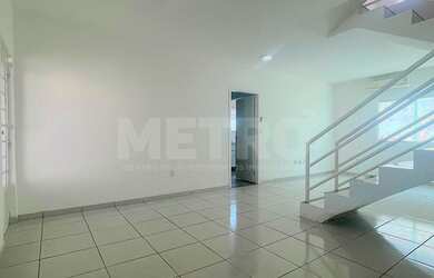 Imagem: A sala comercial possui 3 Dormitórios, 3 Banheiros e está