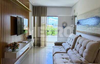 Imagem: O apartamento possui 2 Dormitórios, 1 Suíte, 2 Banheiros