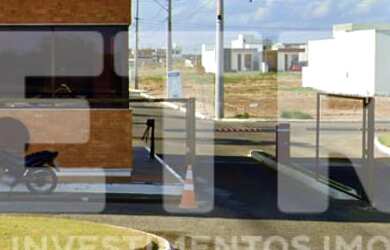 Imagem: O terreno possui 228m² de Área e está localizado em Cohab