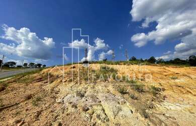 Imagem: O terreno possui 321m² de Área e está localizado em Vistas