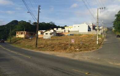 Imagem: O terreno possui 1464m² de Área e está localizado em Três