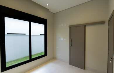 Imagem 9: Casa neoclássica no Belvedere II com 3 suítes, automação e piscina...