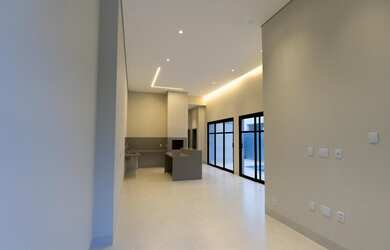 Imagem 14: Casa neoclássica no Belvedere II com 3 suítes, automação e piscina...