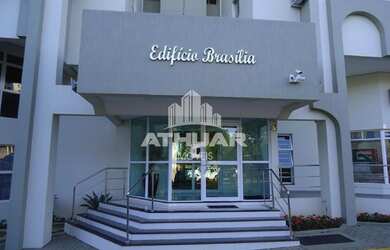 Imagem: O apartamento possui 2 Dormitórios, 1 Suíte, 2 Banheiros