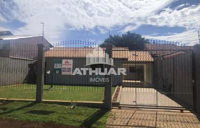 Imagem: A casa possui 3 Dormitórios, 2 Banheiros, 111m² de Área Privada