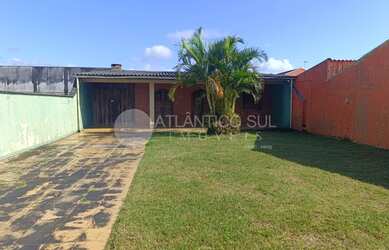 Imagem: A casa possui 2 Dormitórios, 1 Banheiro, 93m² de Área Privada