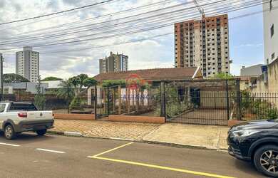 Imagem: O terreno possui 800m² de Área e está localizado em Vila