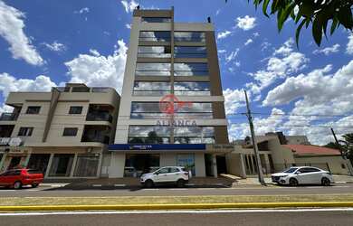 Imagem: O apartamento possui 2 Dormitórios, 1 Suíte, 2 Banheiros