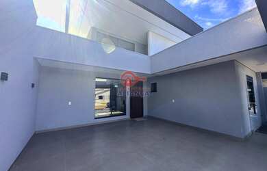 Imagem: A casa possui 1 Dormitório, 1 Suíte, 1 Banheiro, 2 Vagas na