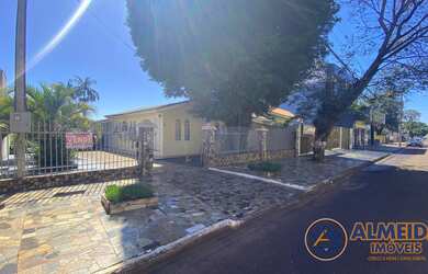 Imagem: O terreno possui 600m² de Área e está localizado em São