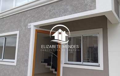 Imagem: A casa em condomínio possui 4 Dormitórios, 2 Suítes, 4 Banheiros