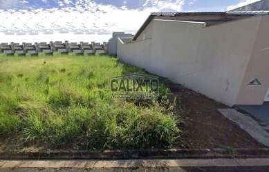 Imagem: O terreno possui 250m² de Área e está localizado em Bosque