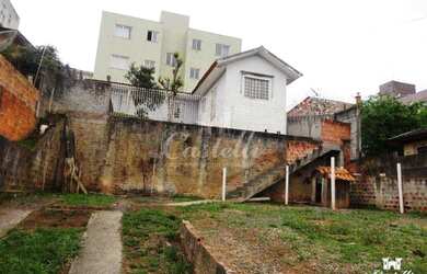Imagem: Terreno Centro, 60M² de Área Construída na Rua Abílio De