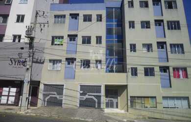 Imagem: O apartamento possui 1 Dormitório, 1 Banheiro, 1 Vaga na garagem