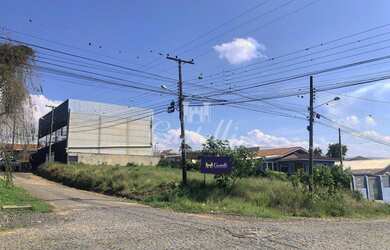 Imagem: O terreno possui 448m² de Área e está localizado em Ronda