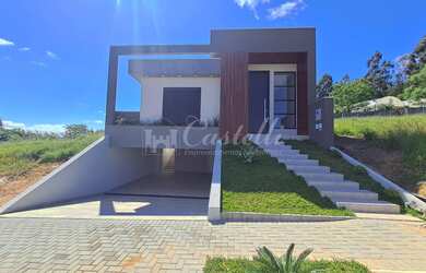 Imagem: A casa em condomínio possui 3 Dormitórios, 3 Suítes, 1 Banheiro