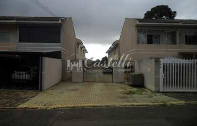 Imagem: A casa possui 3 Dormitórios, 1 Banheiro, 1 Vaga na garagem