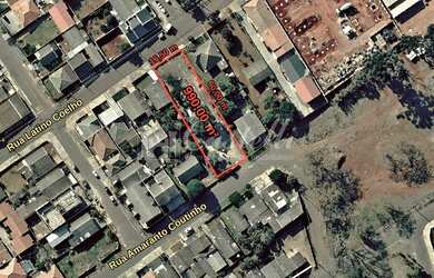 Imagem: O terreno possui 990m² de Área e está localizado em Colônia