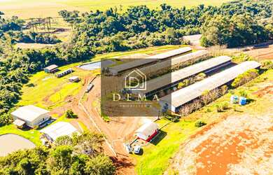 Imagem: A chácara está localizado em Área Rural, Toledo à venda