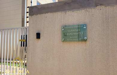 Imagem: O apartamento possui 2 Dormitórios, 1 Banheiro e 1 Vaga na