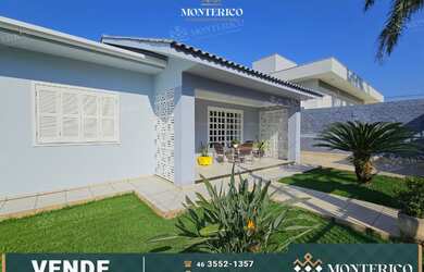 Imagem: A casa possui 2 Dormitórios, 1 Suíte, 3 Banheiros, 1 Vaga