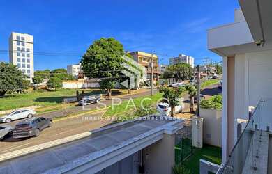 Imagem 12: Casa alto padrão a venda localizada no centro em Medianeira PR