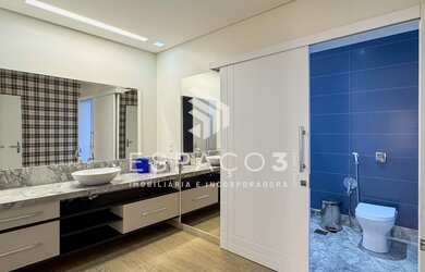 Imagem 15: Casa alto padrão a venda localizada no centro em Medianeira PR