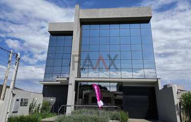 Imagem: A sala comercial possui 446m² de Área Privada e está localizado