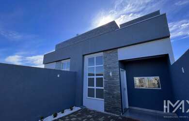 Imagem: A casa possui 1 Dormitório, 1 Suíte, 2 Banheiros, 2 Vagas