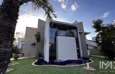 Imagem: A casa em condomínio possui 3 Dormitórios, 3 Suítes, 1 Banheiro