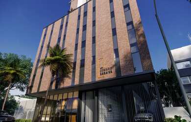 Imagem: O apartamento possui 1 Dormitório, 1 Banheiro, 1 Vaga na garagem