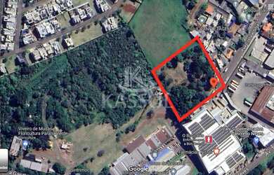 Imagem: O terreno possui 8030m² de Área e está localizado em Bairro